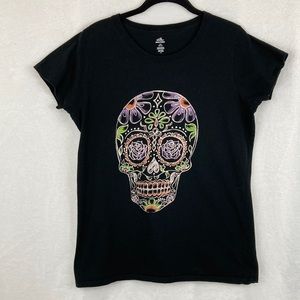 Celebrate! Women’s Sugar Skull Halloween T-shirt sz Large